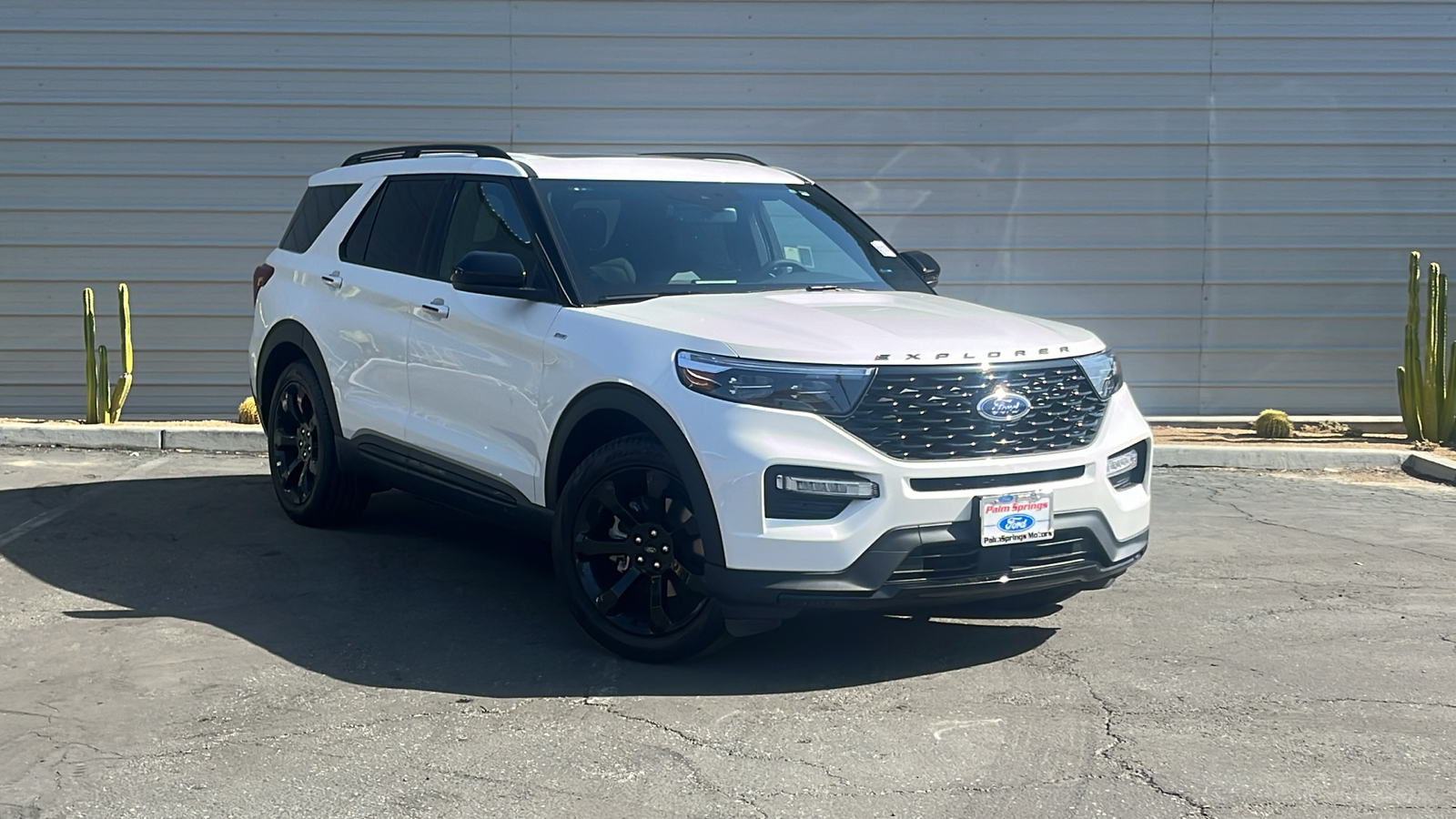 2024 Ford Explorer ST-Line 1