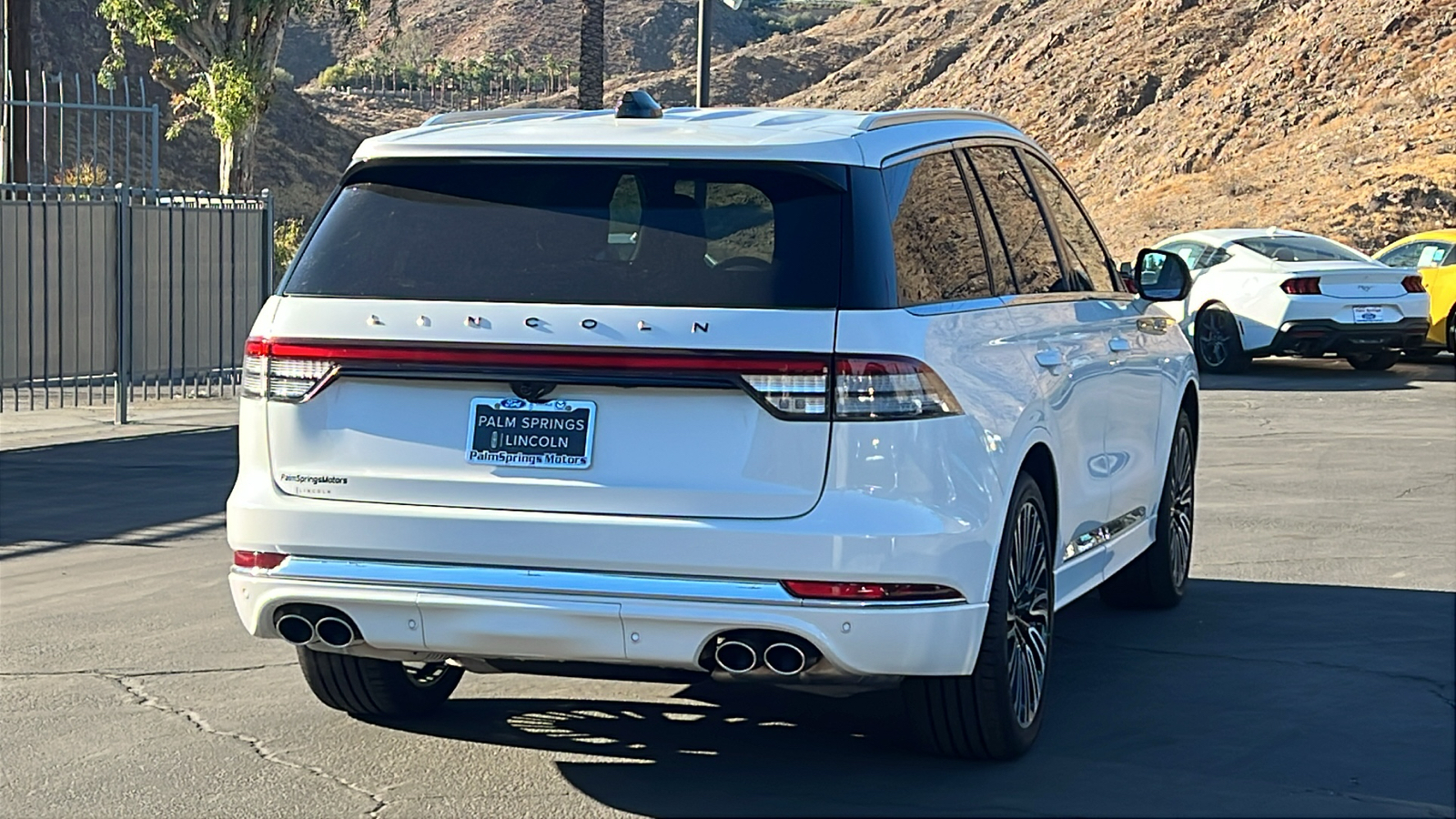 2025 Lincoln Aviator Black Label 8