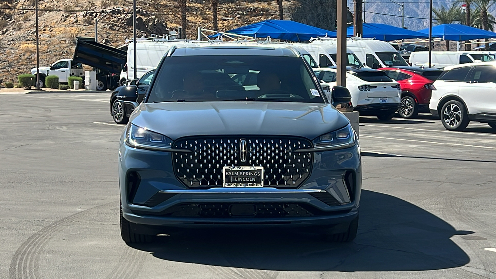 2025 Lincoln Aviator Black Label 2