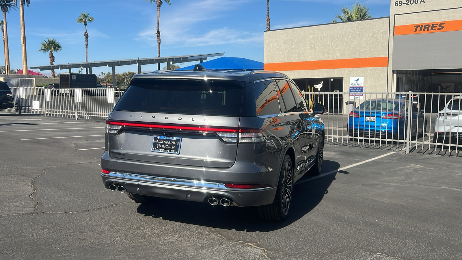 2025 Lincoln Aviator Black Label 8