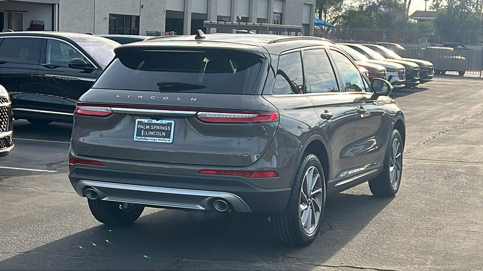 2025 Lincoln Corsair Premiere 8