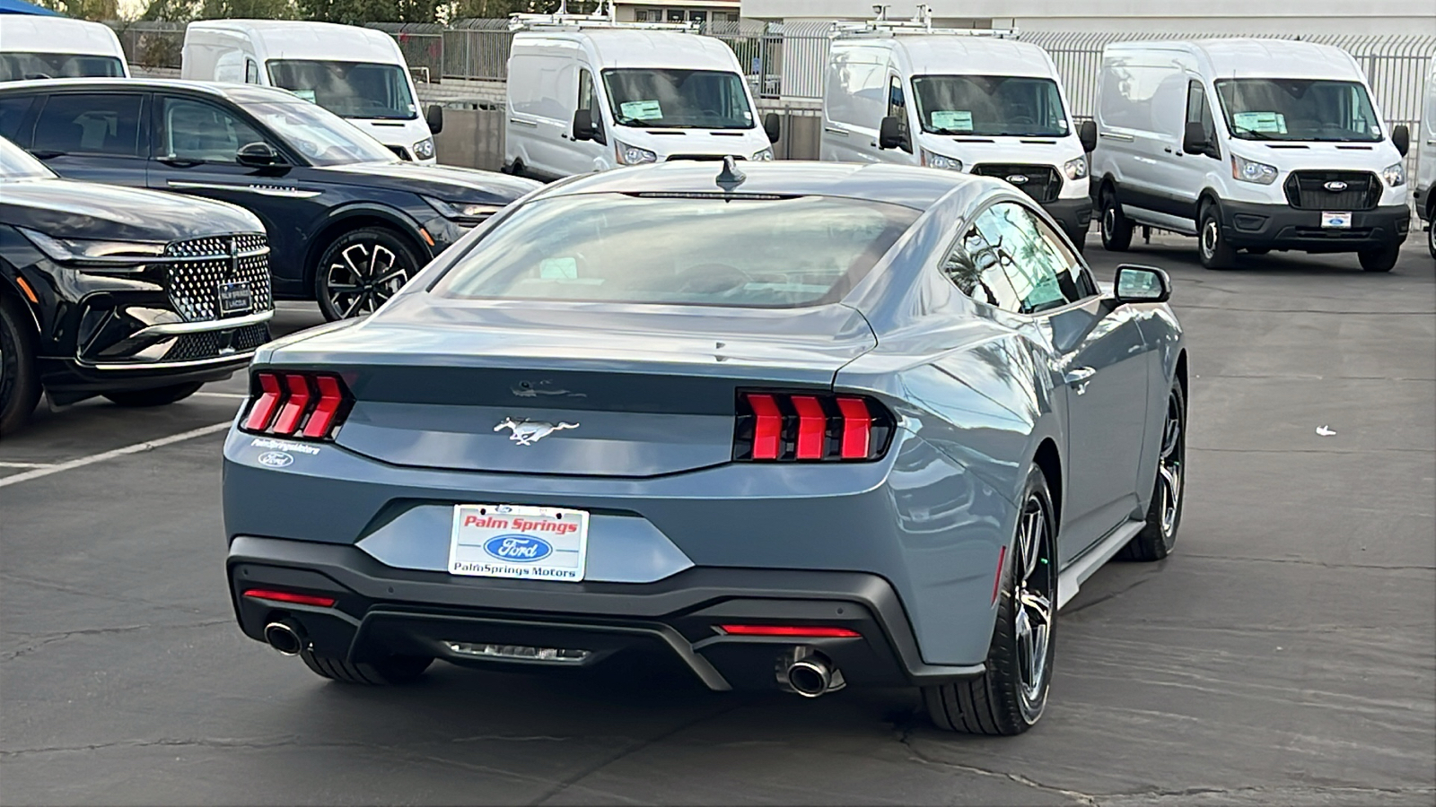 2025 Ford Mustang  8