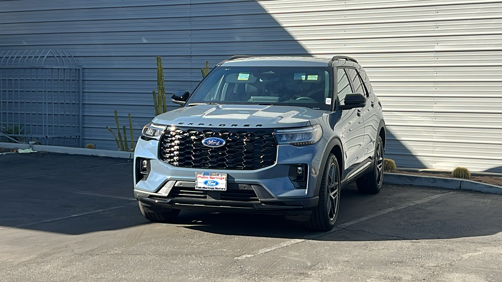 2025 Ford Explorer ST-Line 3