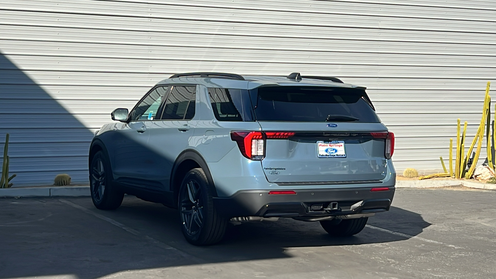 2025 Ford Explorer ST-Line 6