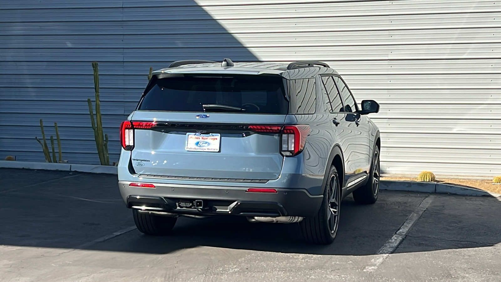 2025 Ford Explorer ST-Line 8