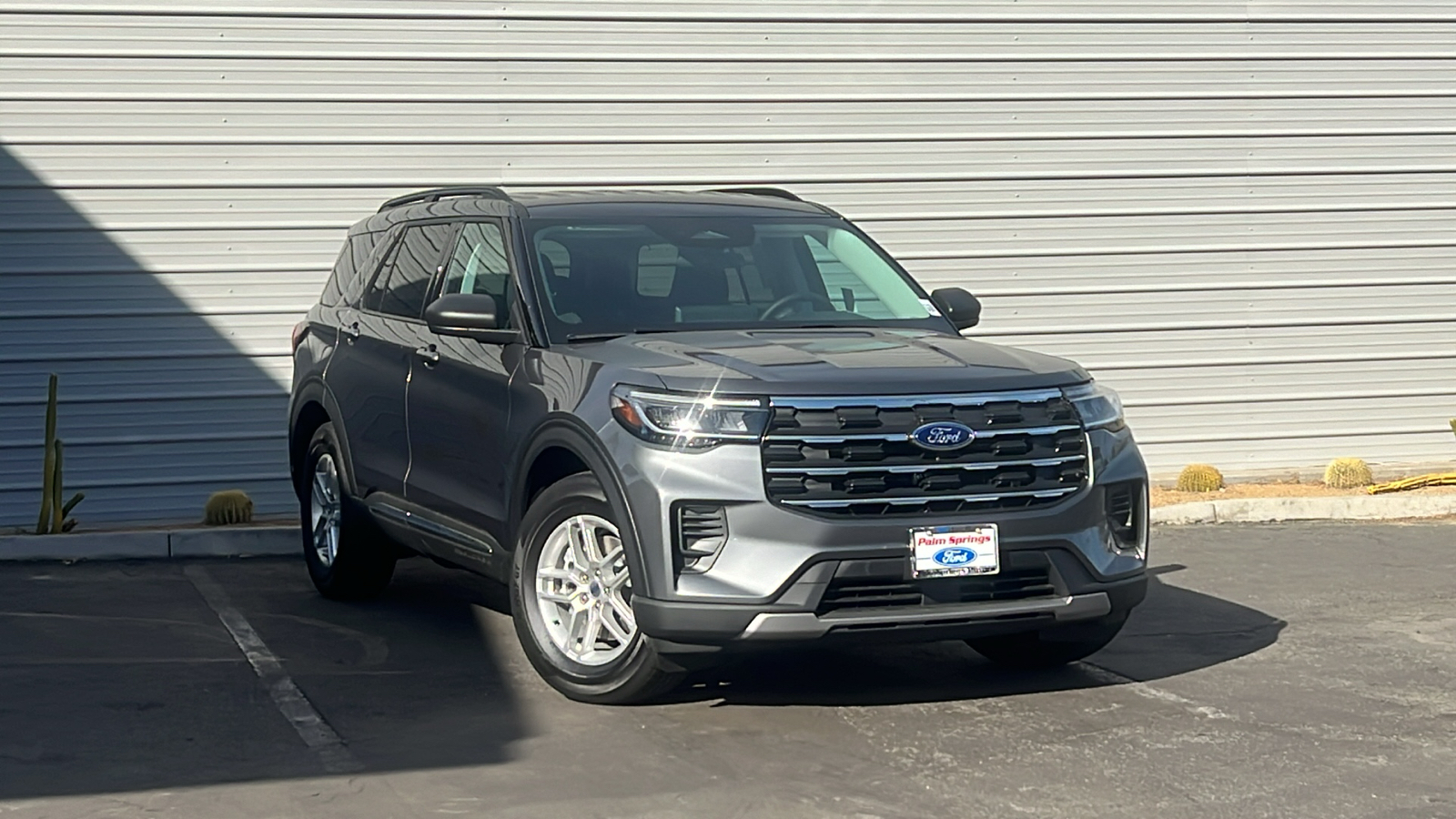 2025 Ford Explorer Active 1