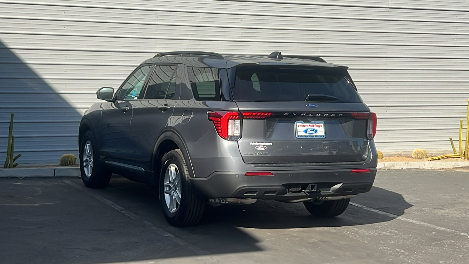 2025 Ford Explorer Active 6