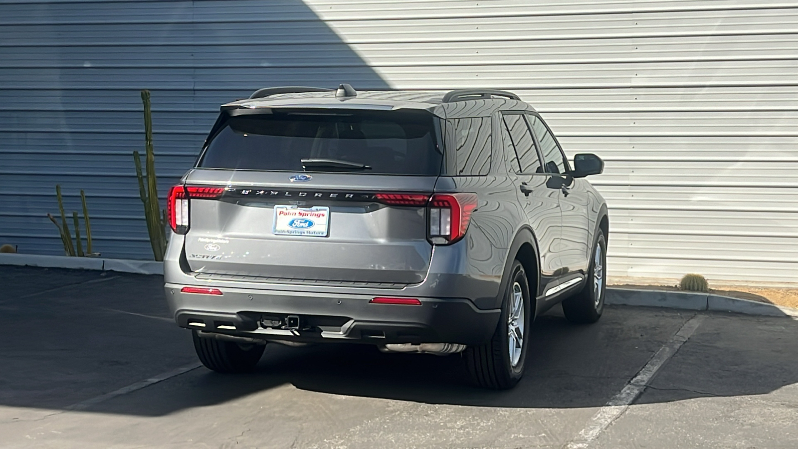 2025 Ford Explorer Active 8