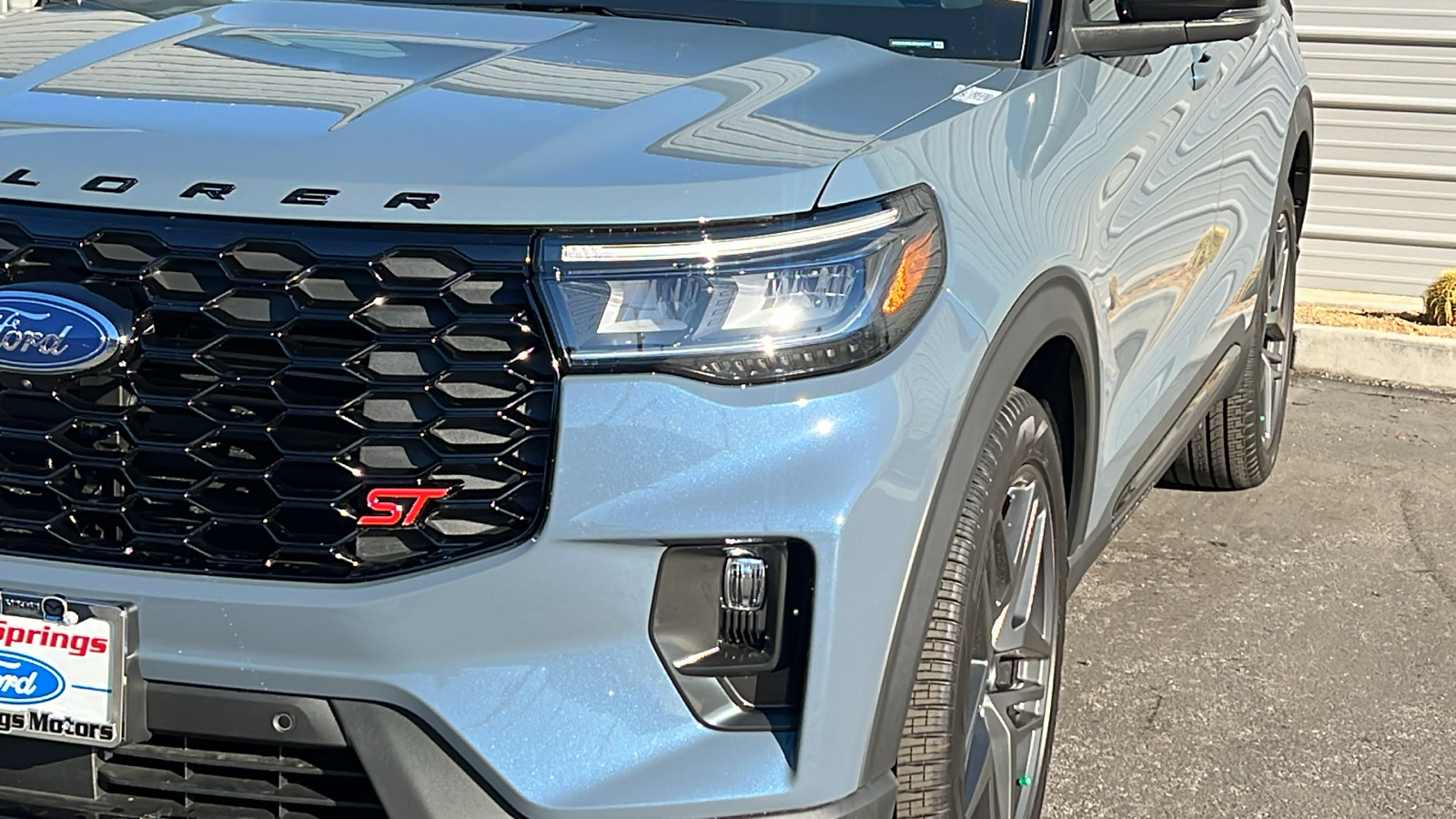 2025 Ford Explorer ST 4