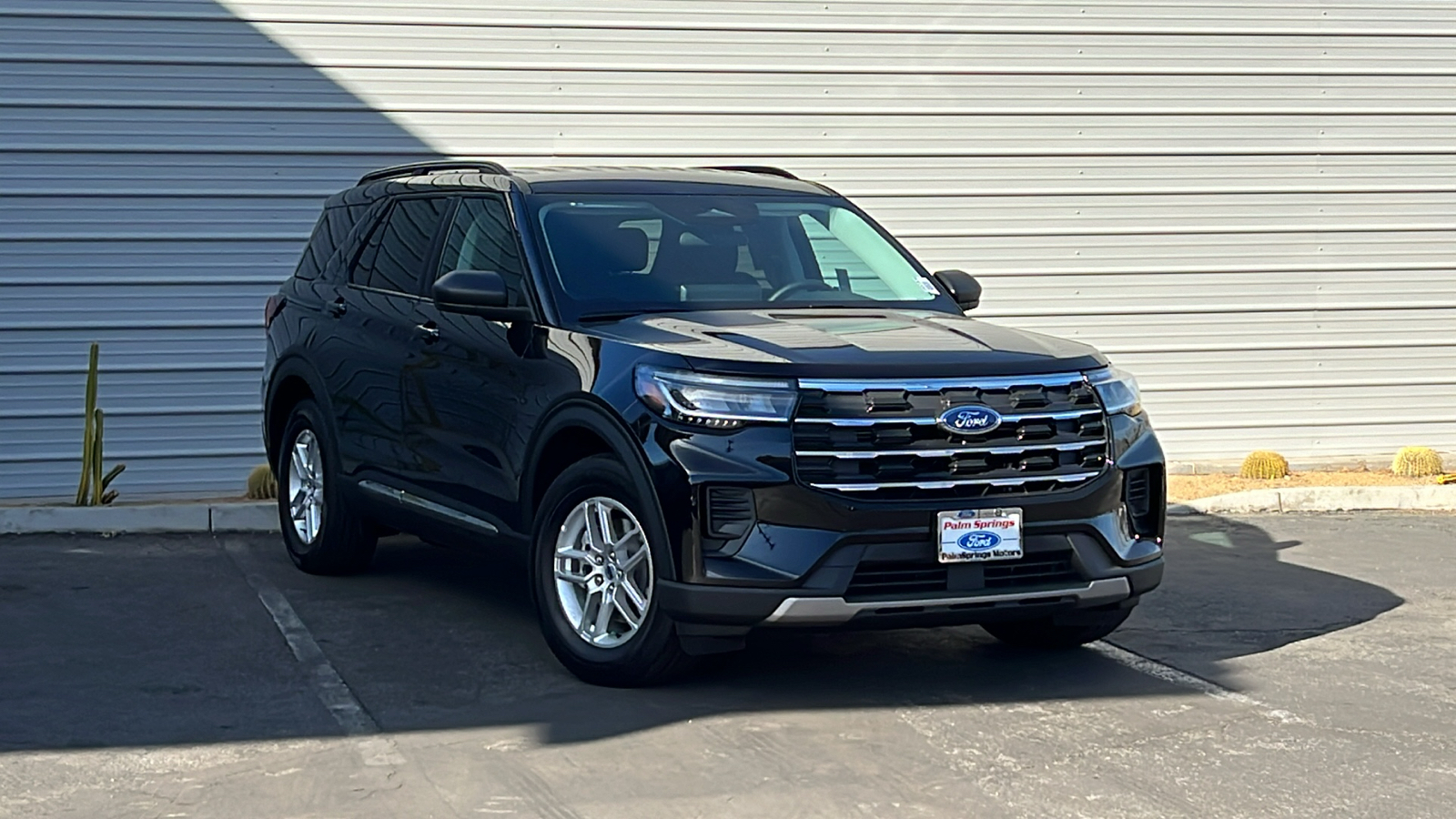 2025 Ford Explorer Active 1