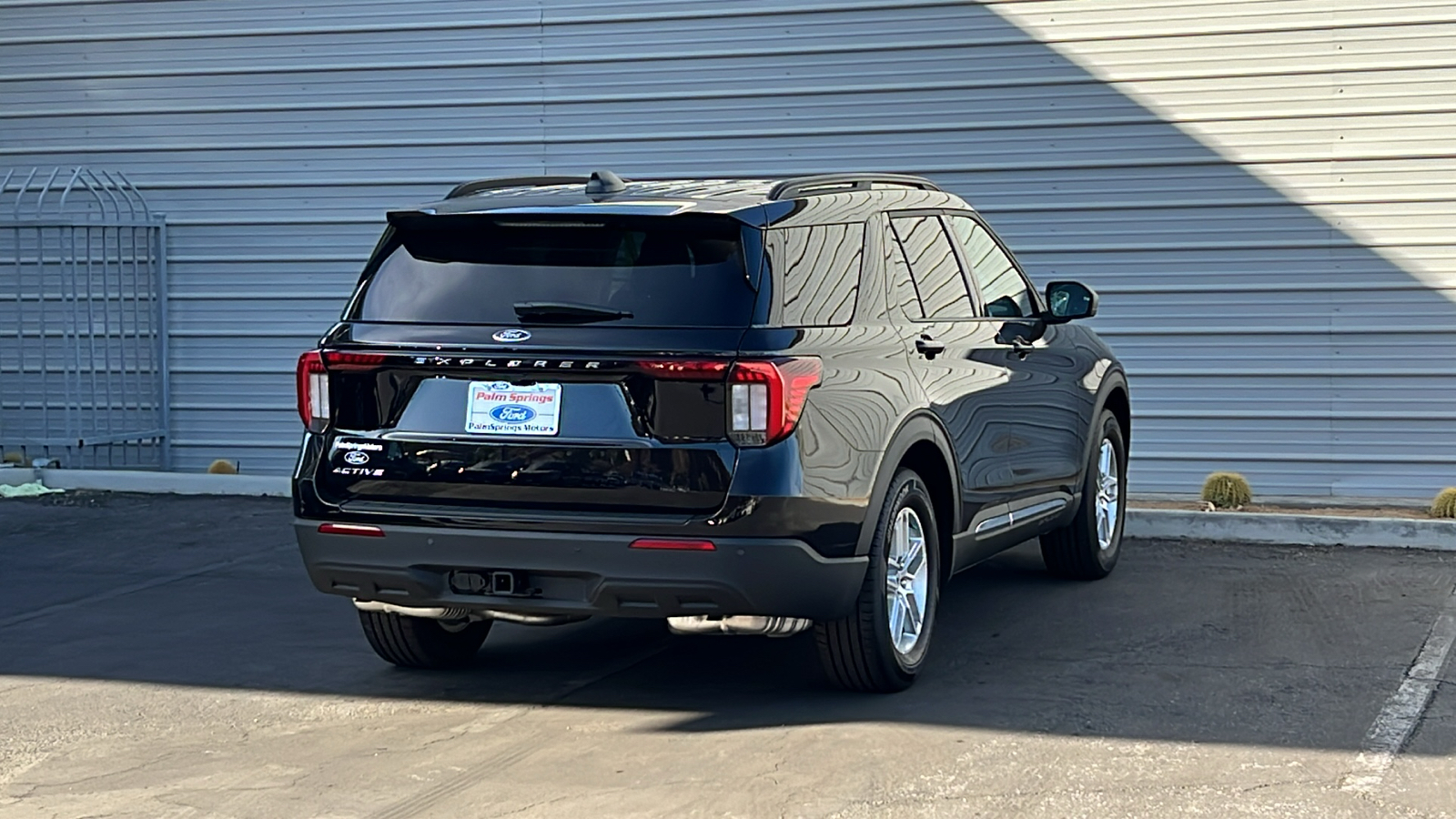 2025 Ford Explorer Active 10