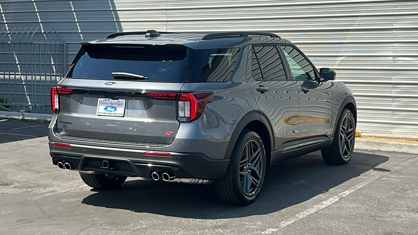 2025 Ford Explorer ST 8