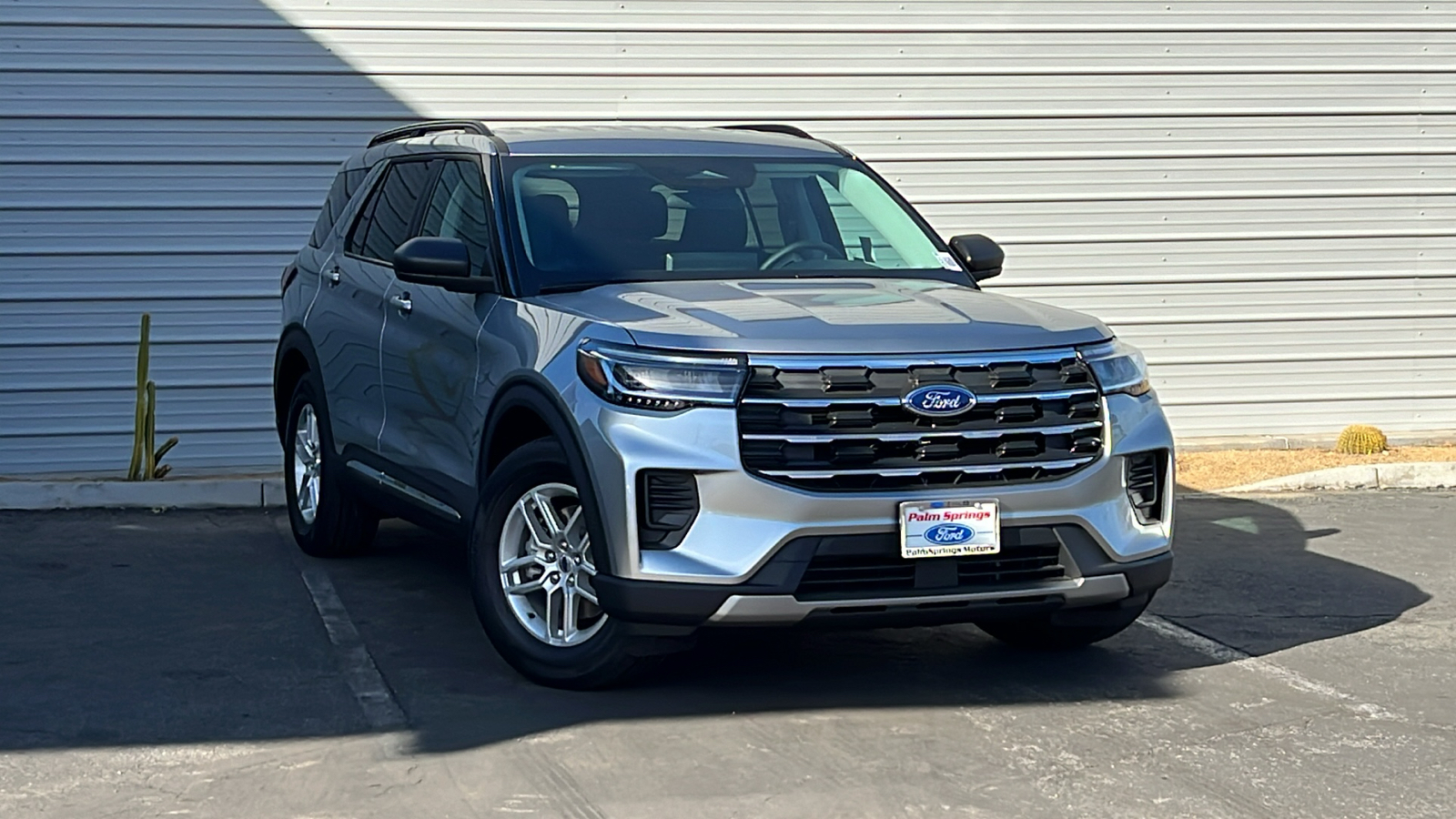 2025 Ford Explorer Active 1