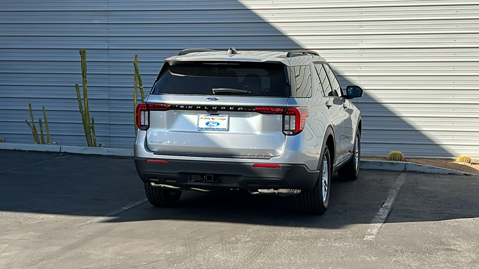 2025 Ford Explorer Active 8