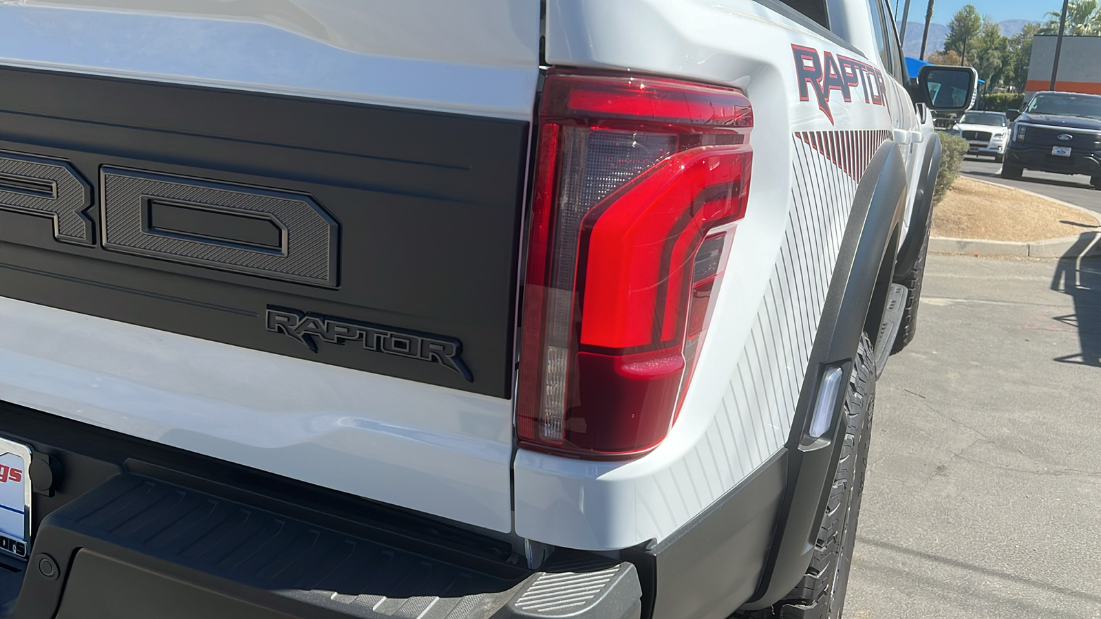 2024 Ford F-150 Raptor 8