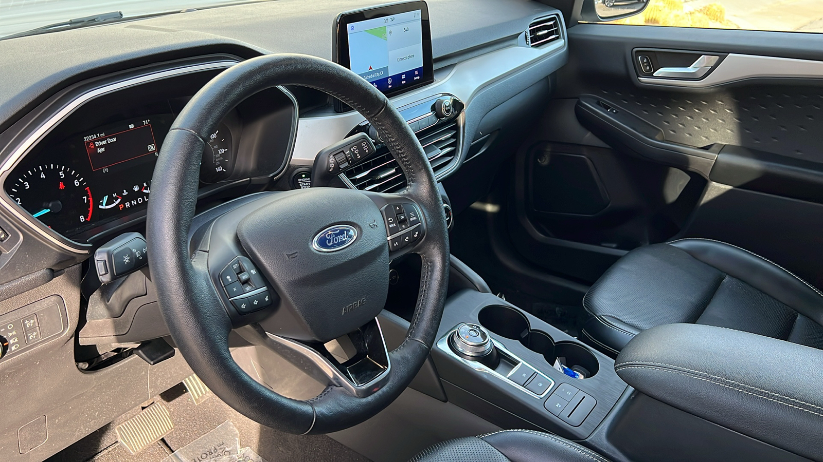 2020 Ford Escape SEL 18