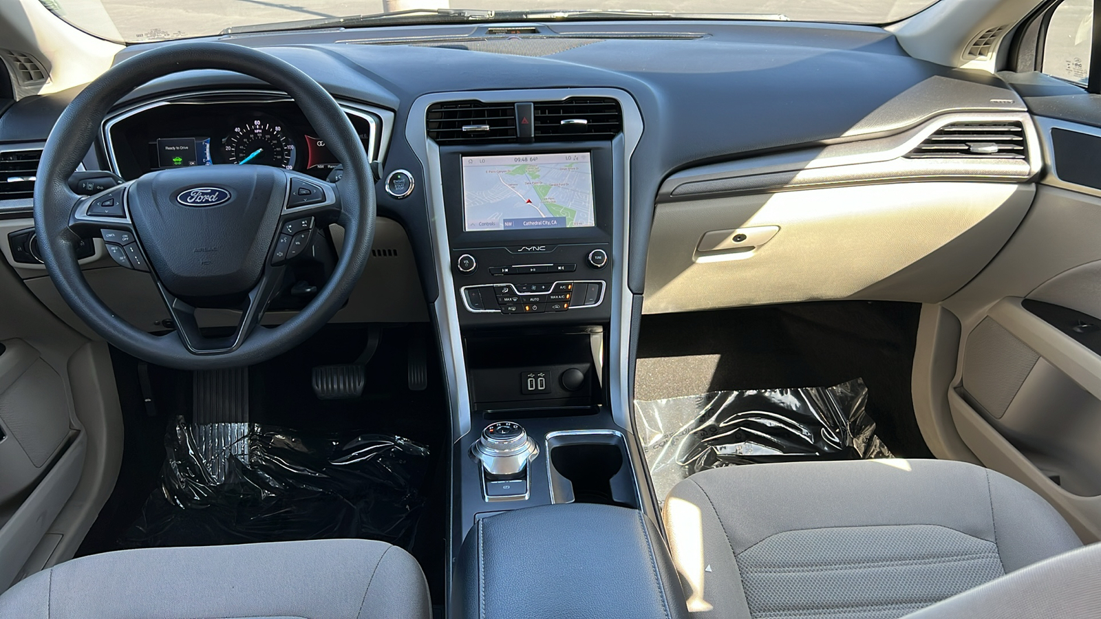 2020 Ford Fusion Hybrid SE 10