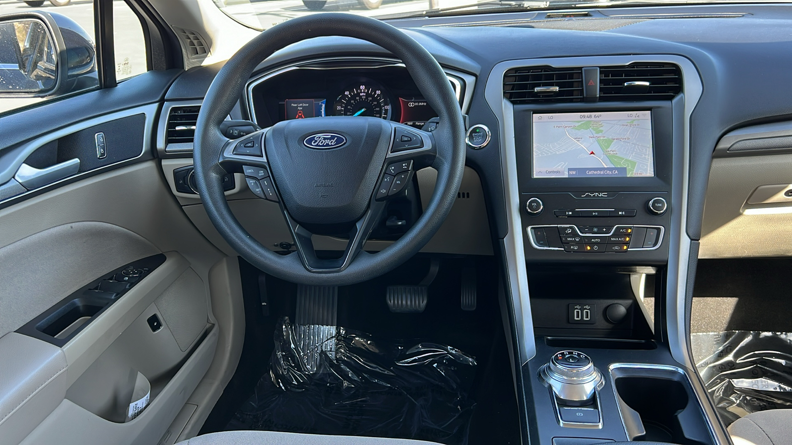 2020 Ford Fusion Hybrid SE 11