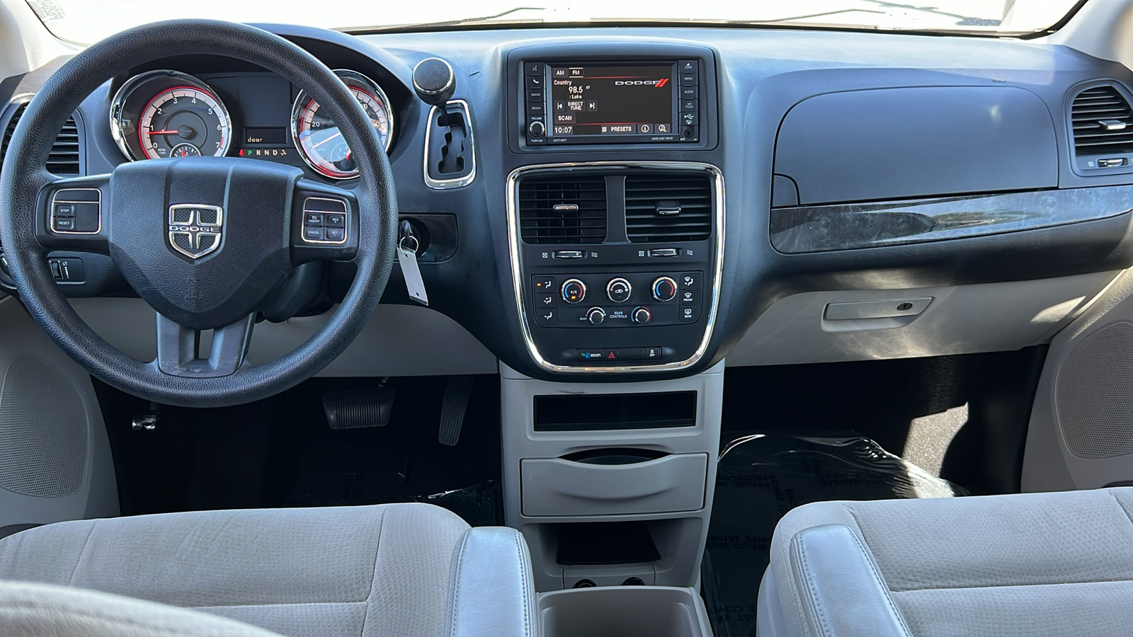 2014 Dodge Grand Caravan SE 10