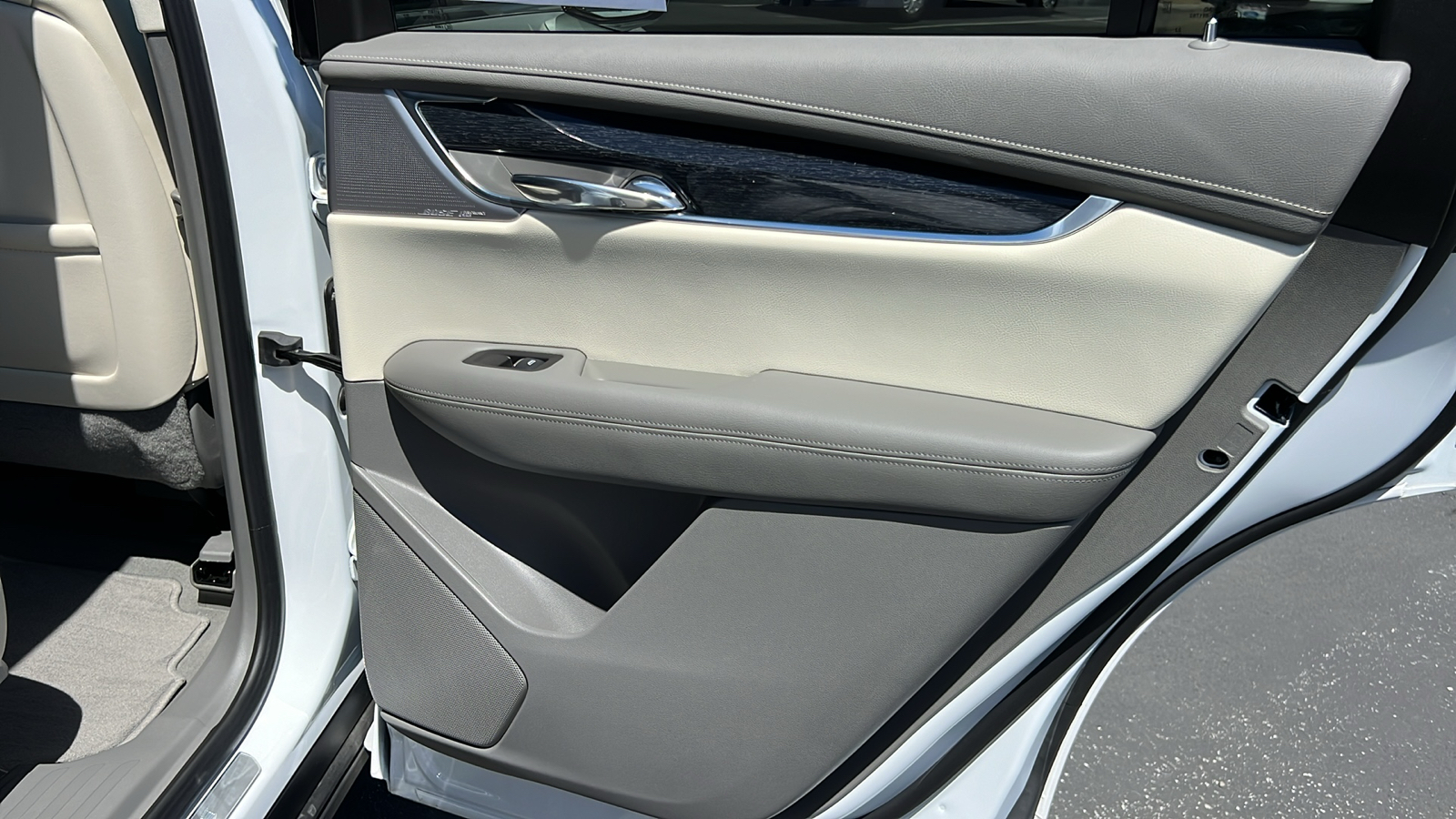 2023 Cadillac XT6 Premium Luxury 35
