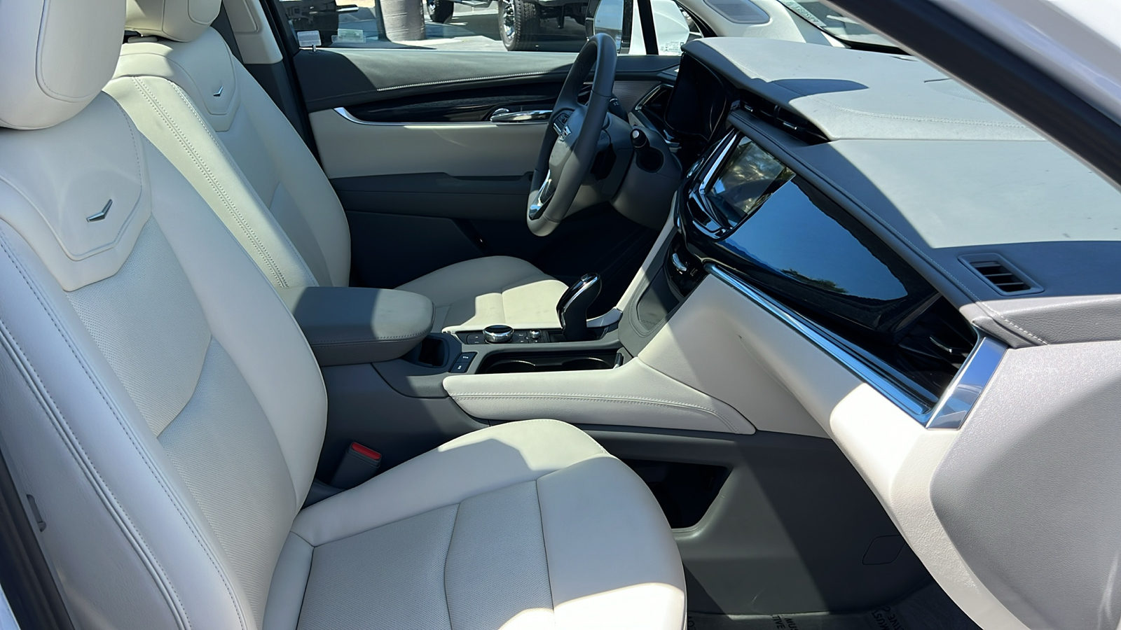 2023 Cadillac XT6 Premium Luxury 37