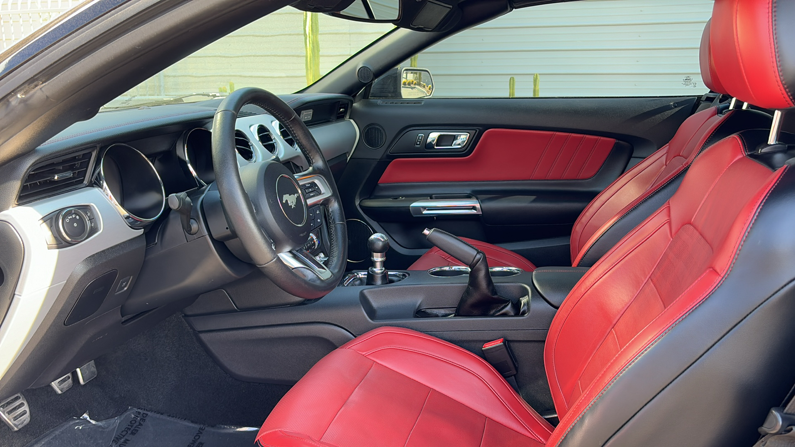 2016 Ford Mustang GT Premium 21