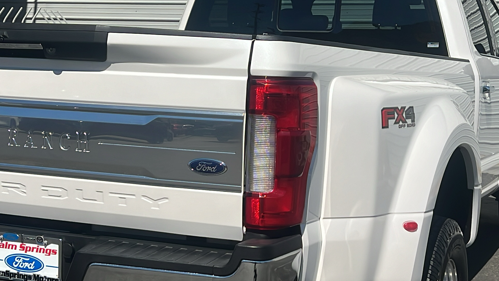 2018 Ford F-350SD  9