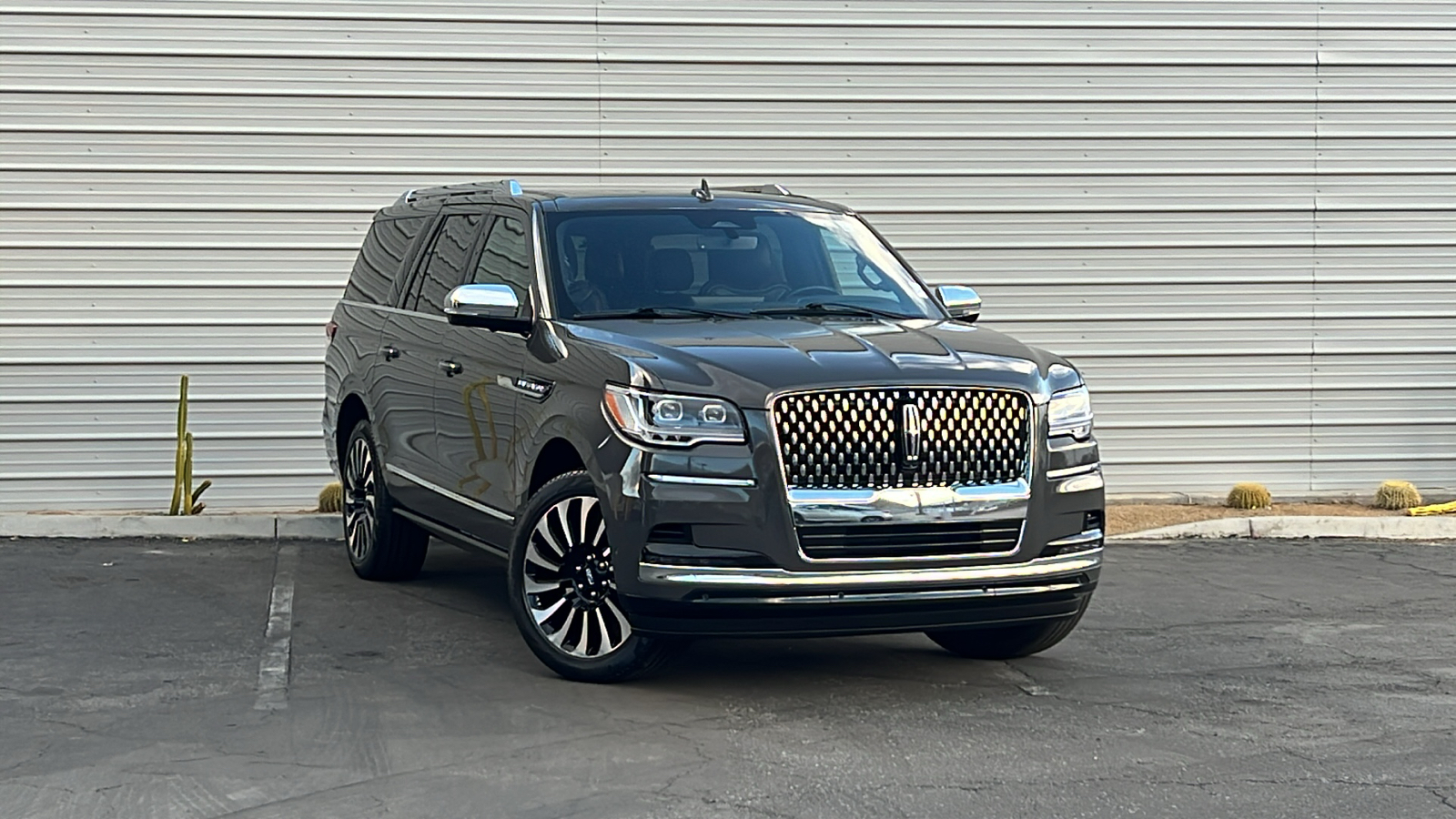 2023 Lincoln Navigator L Black Label 1