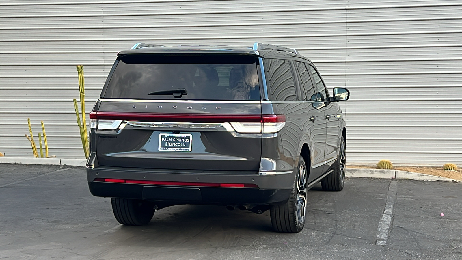 2023 Lincoln Navigator L Black Label 6