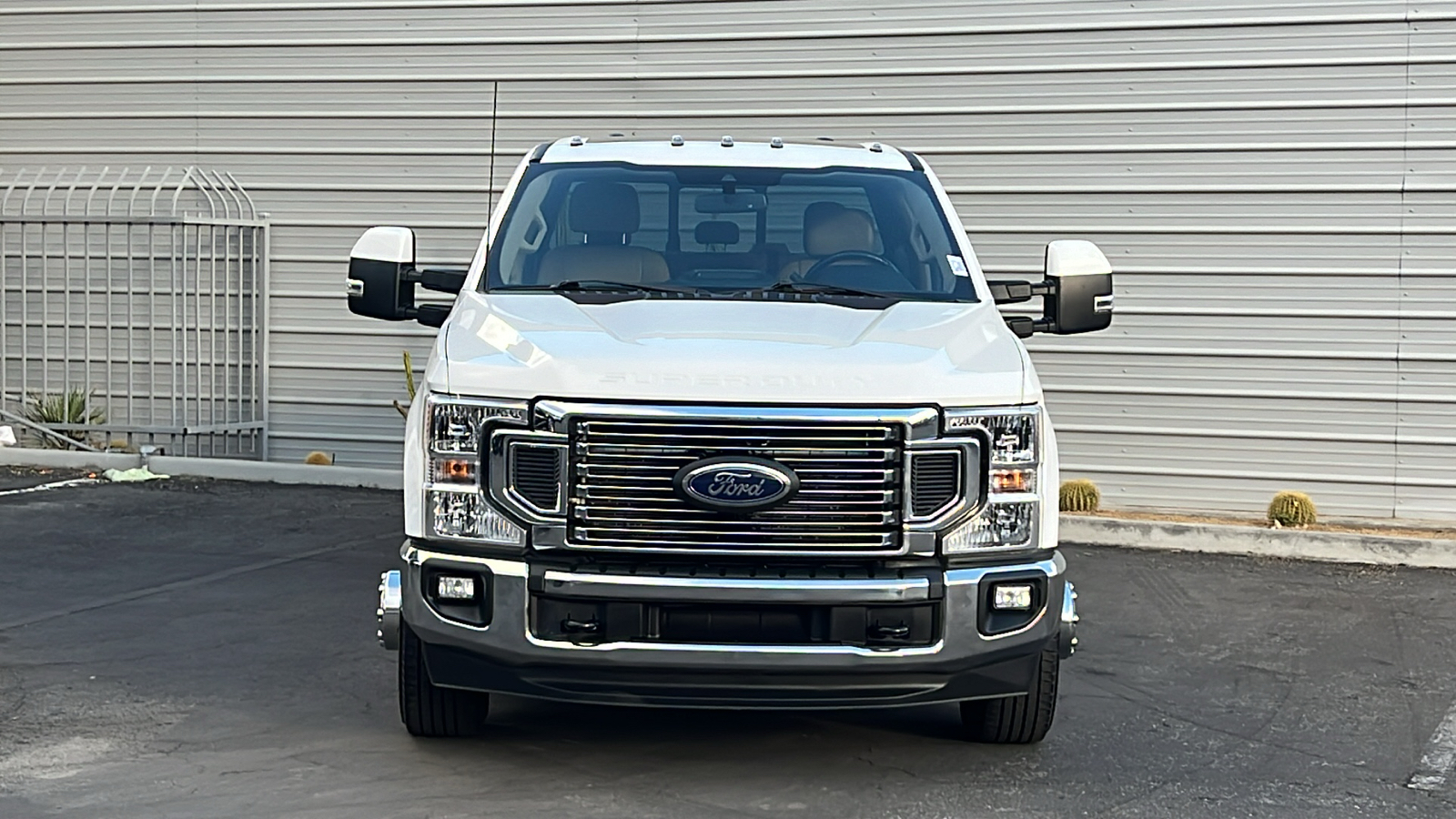 2022 Ford F-350SD Lariat 2