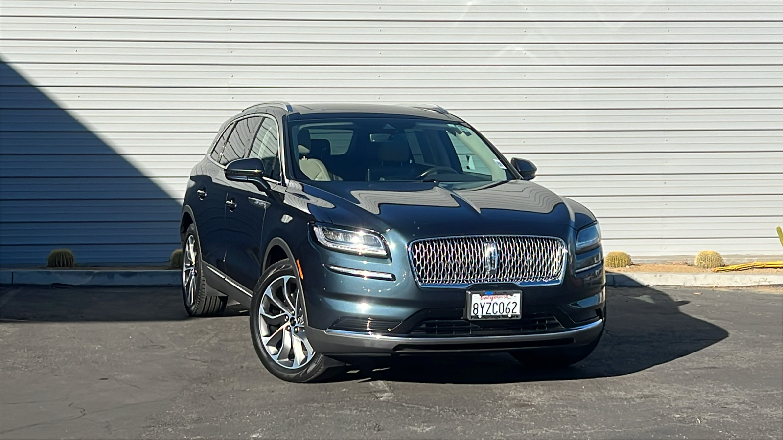 2021 Lincoln Nautilus Reserve 1