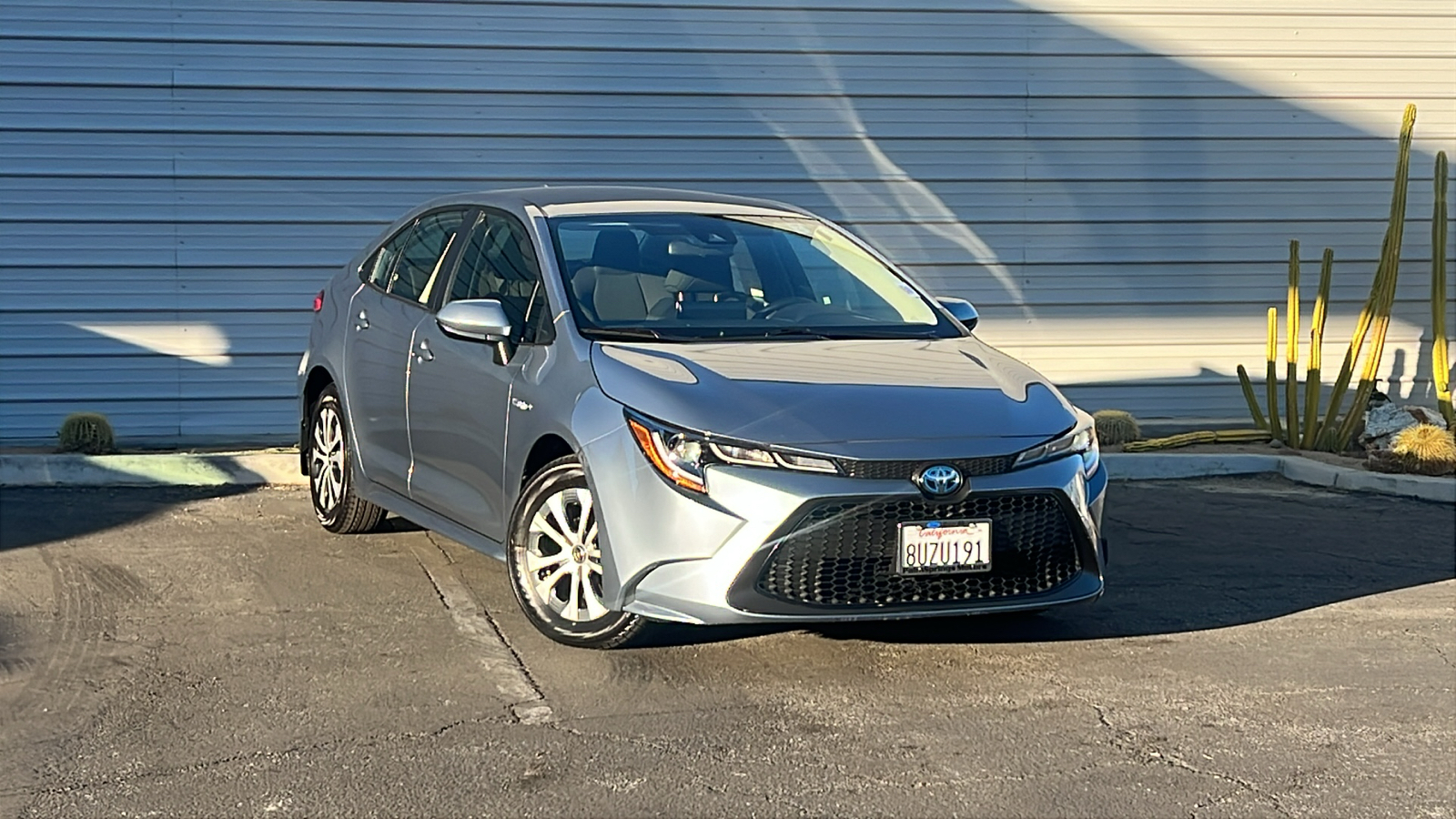 2021 Toyota Corolla Hybrid LE 1