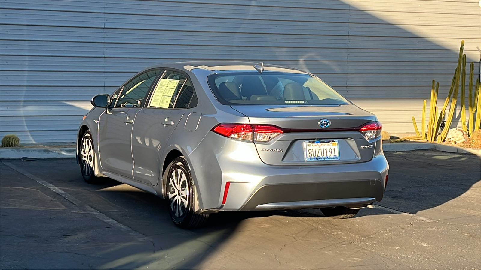 2021 Toyota Corolla Hybrid LE 6