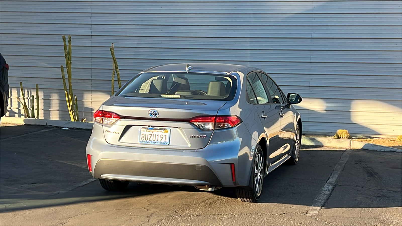 2021 Toyota Corolla Hybrid LE 8