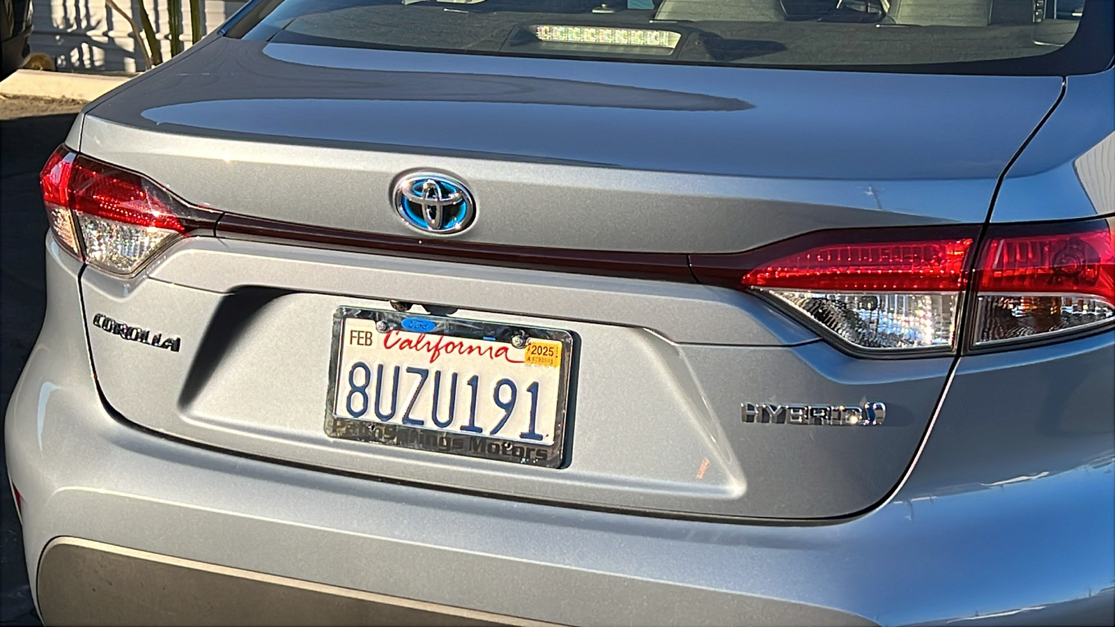 2021 Toyota Corolla Hybrid LE 10