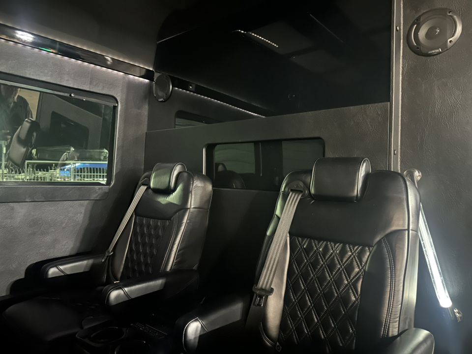 2017 Mercedes-Benz Sprinter 2500 Cargo 170 WB 2