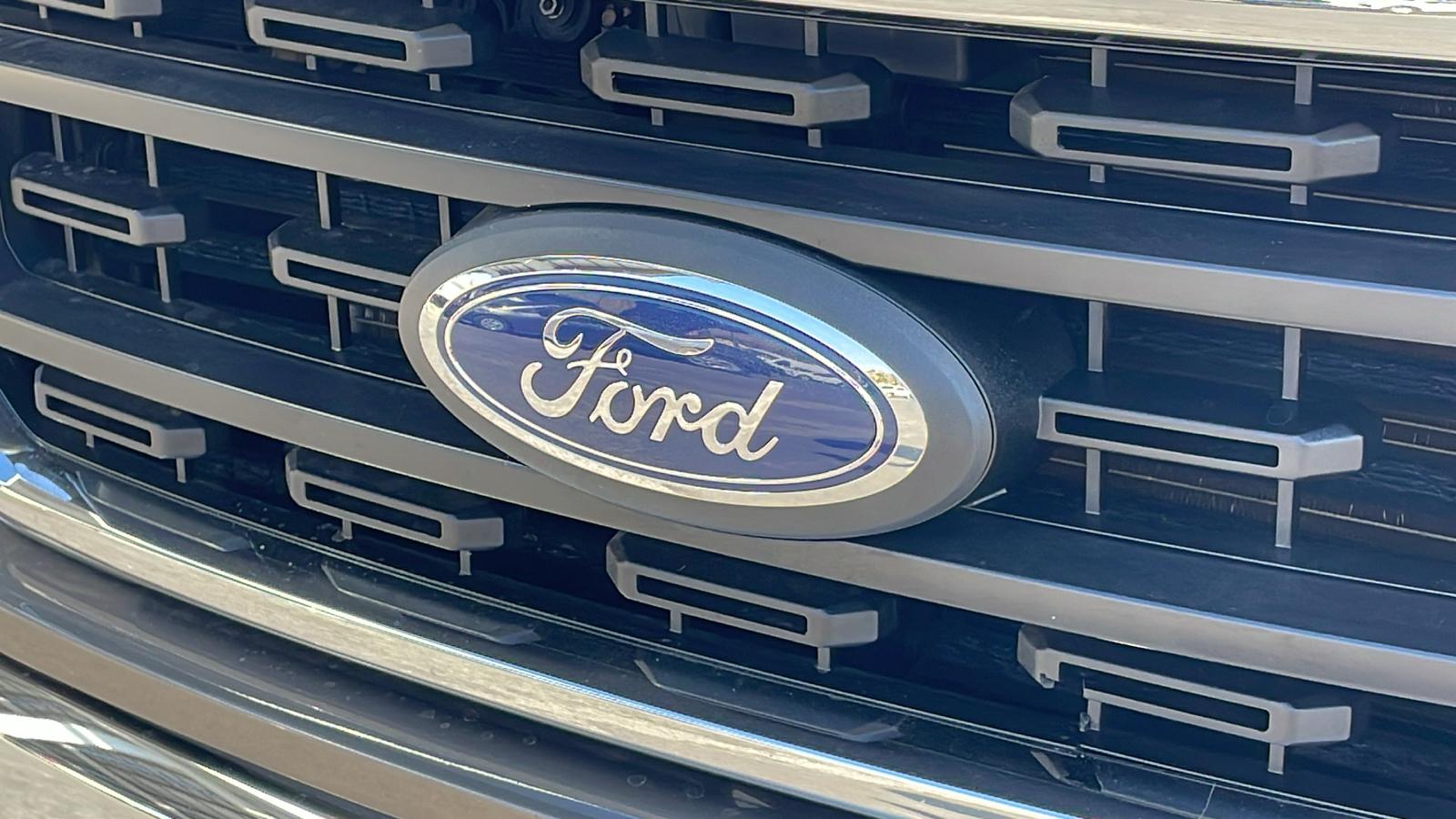 2023 Ford F-150 XLT 4