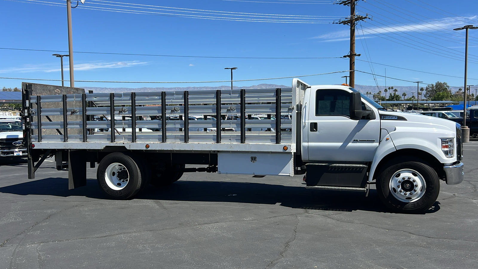2019 Ford F-650SD Base 6