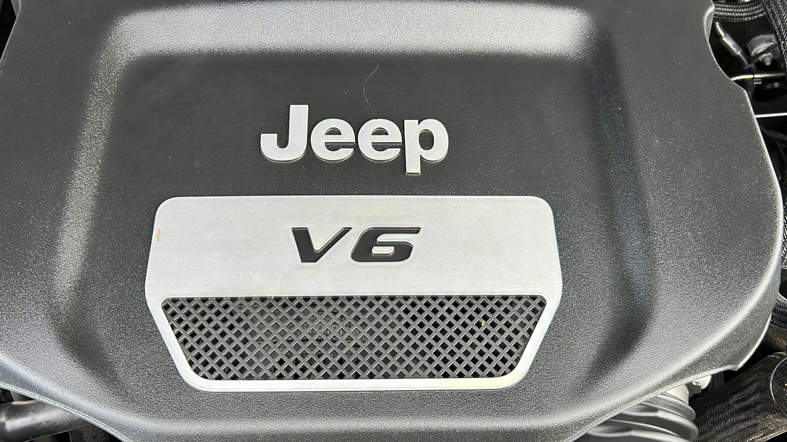 2015 Jeep Wrangler Sport 27