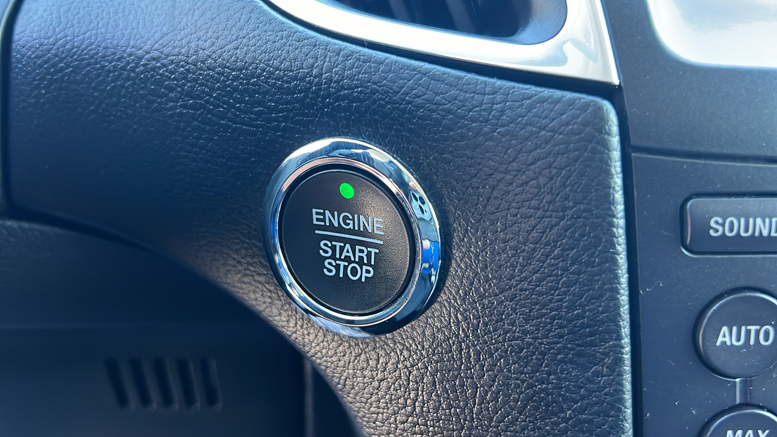 2016 Ford Edge Sport 16