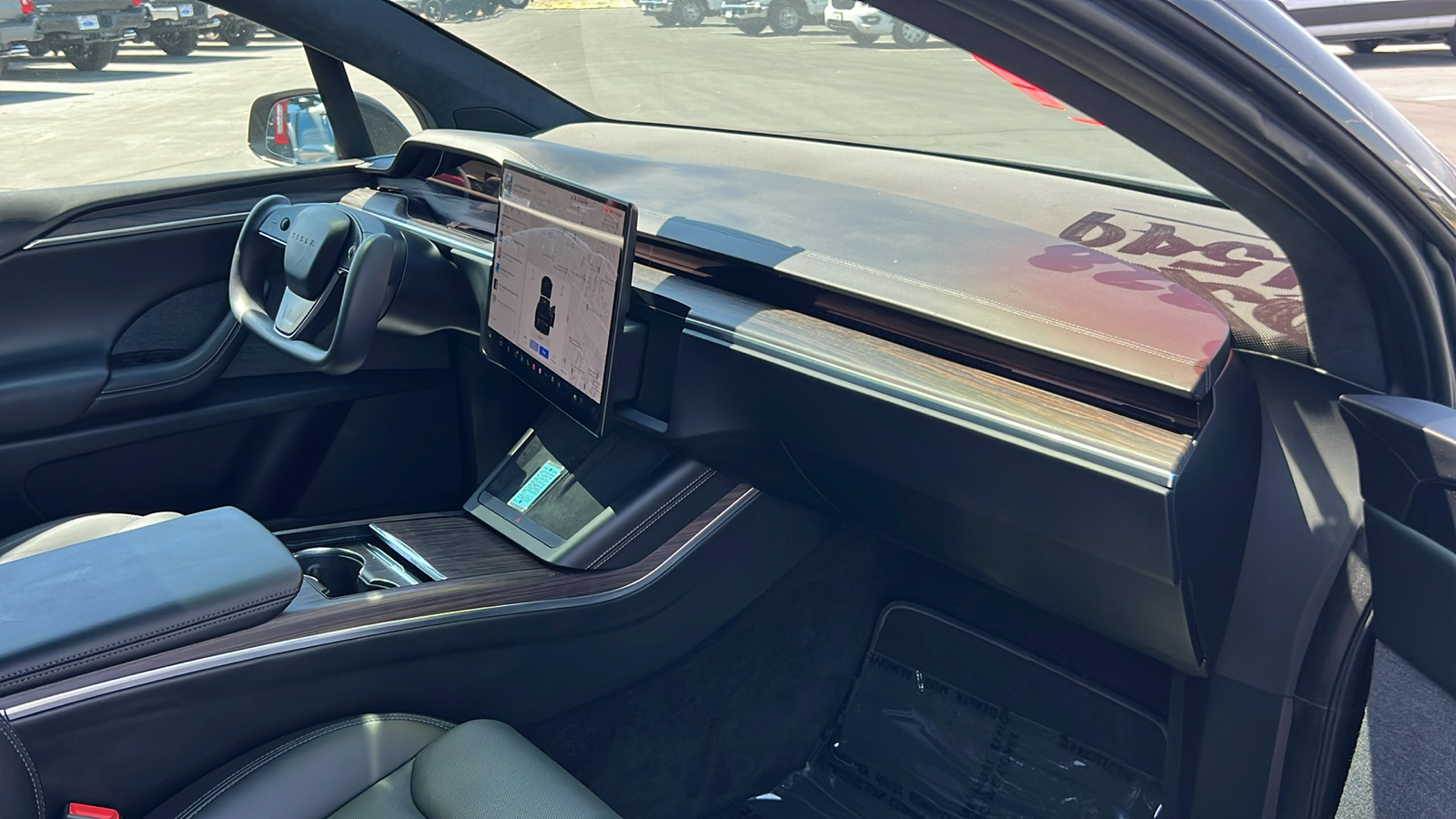 2023 Tesla Model X  27