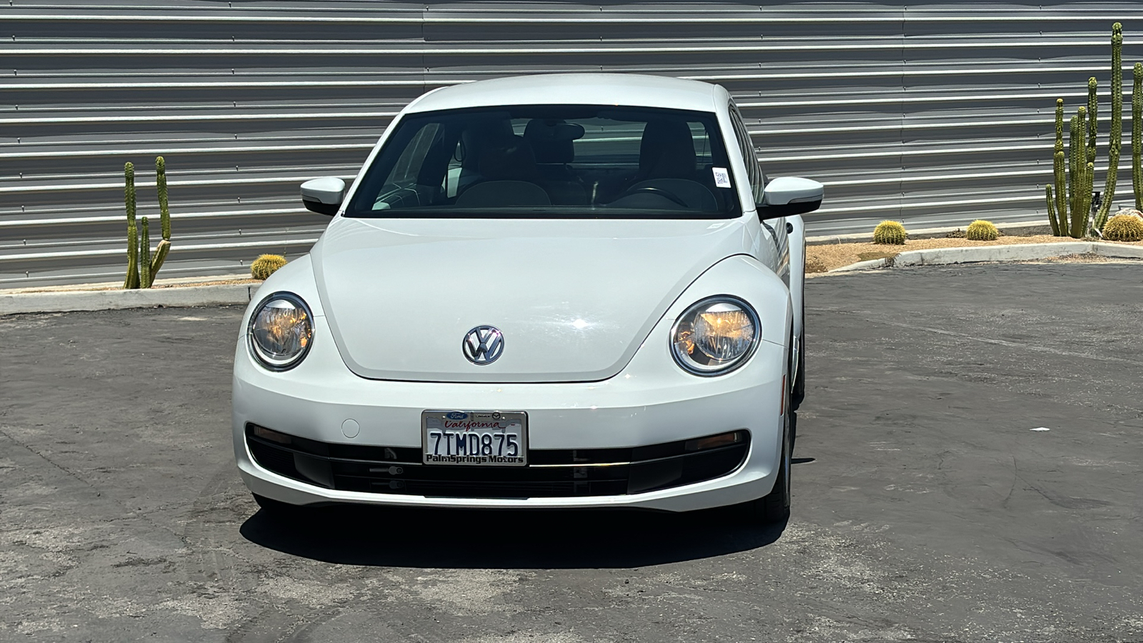 2016 Volkswagen Beetle 1.8T Classic 2