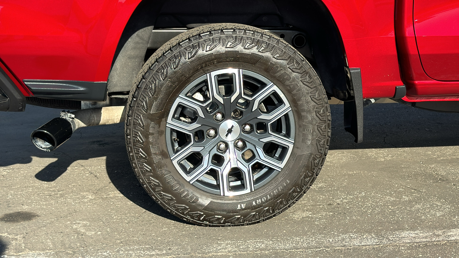 2023 Chevrolet Colorado Z71 10