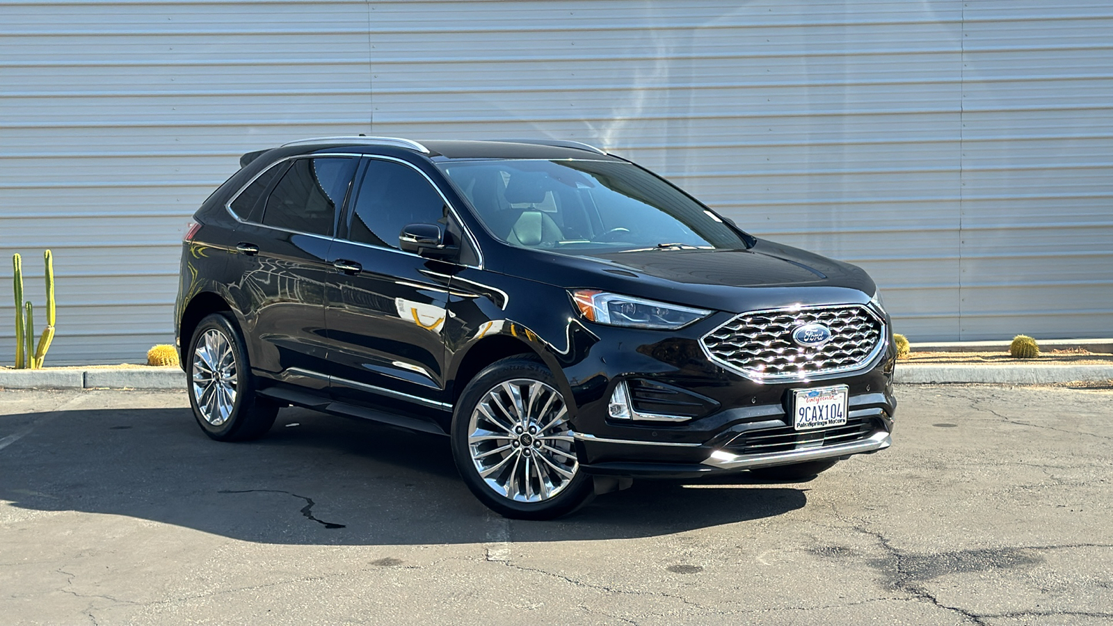 2022 Ford Edge Titanium 1