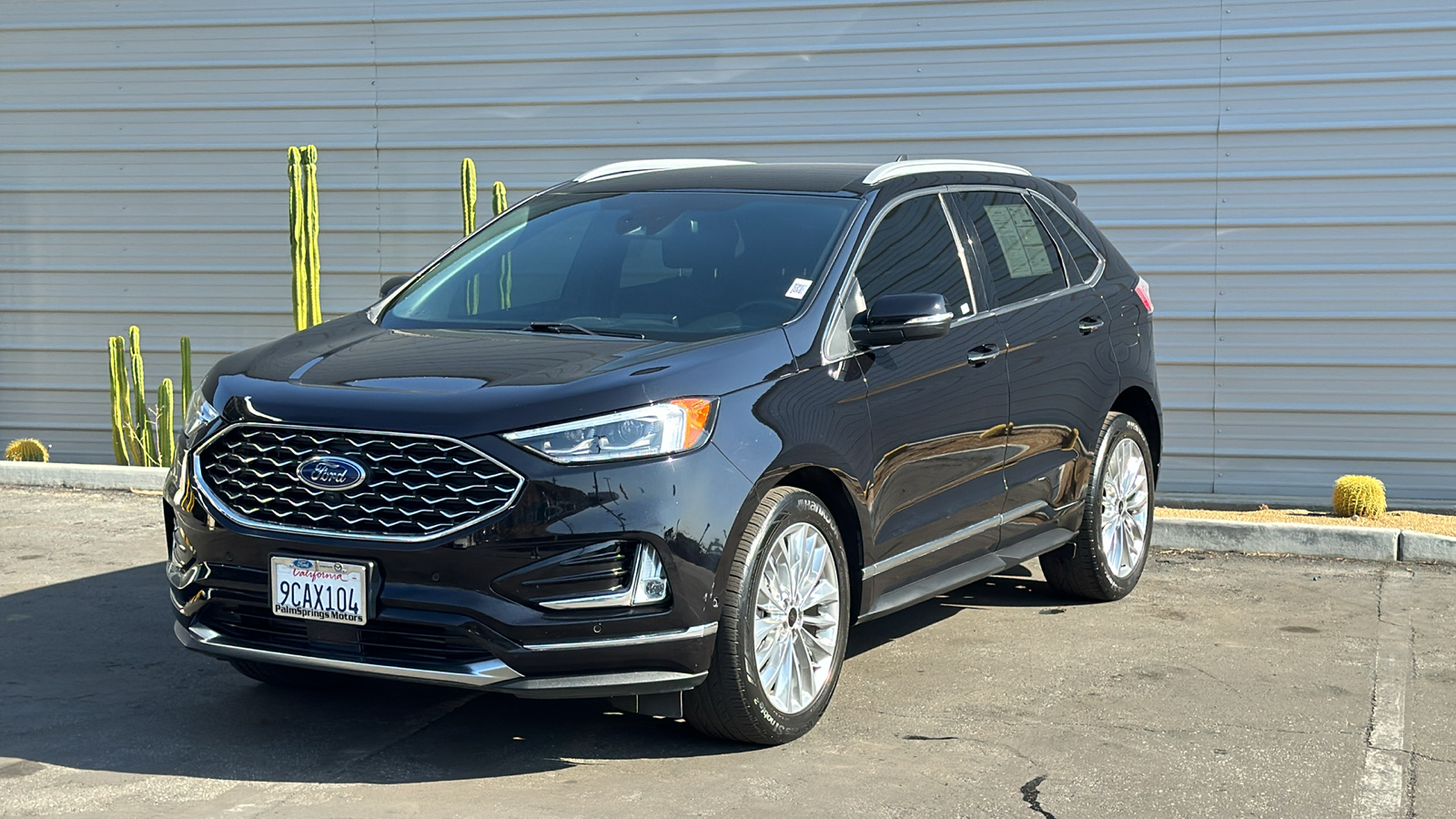 2022 Ford Edge Titanium 3