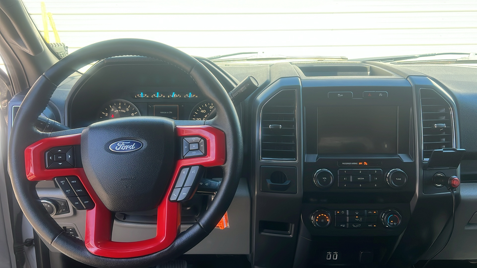 2019 Ford F-150  15