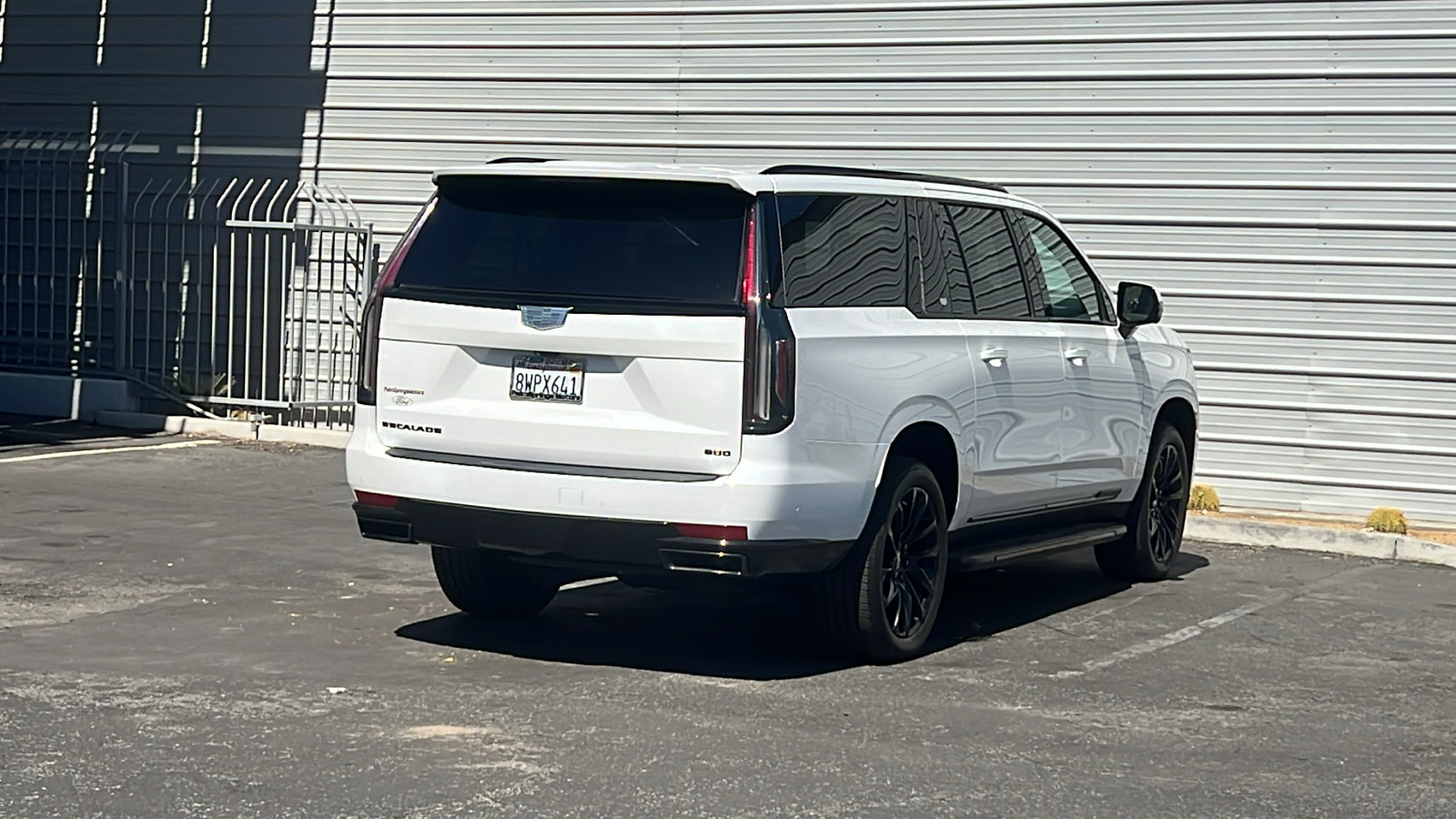 2021 Cadillac Escalade ESV Sport Platinum 8