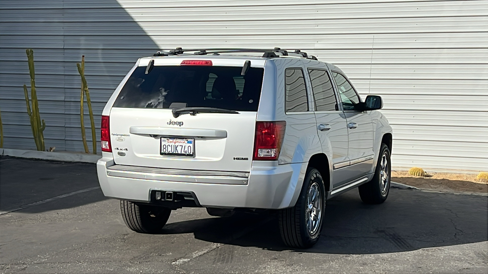 2007 Jeep Grand Cherokee Overland 8