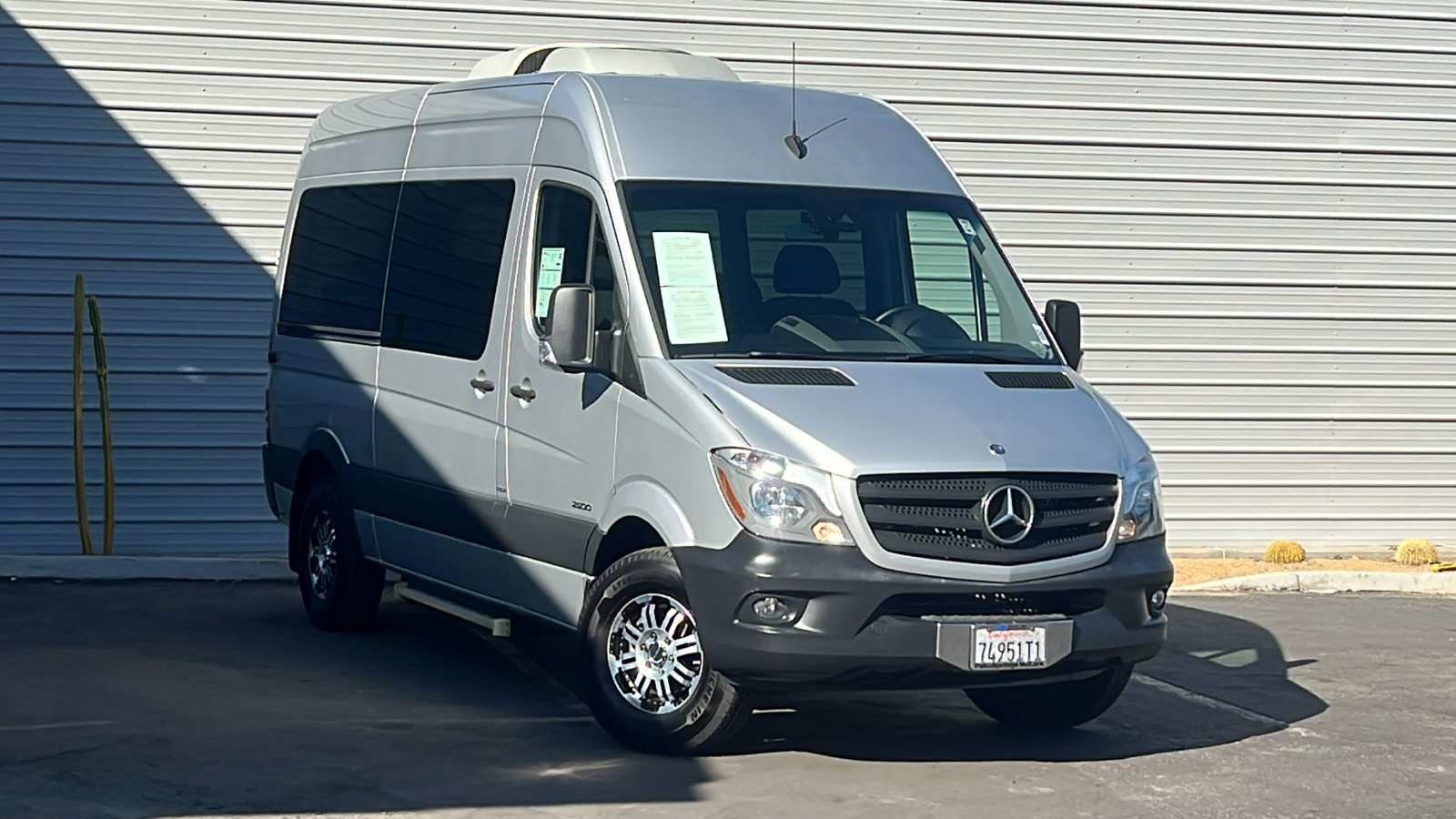 2015 Mercedes-Benz Sprinter 2500 Passenger 144 WB 1