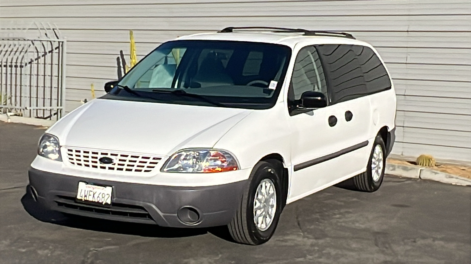 2001 Ford Windstar LX 3